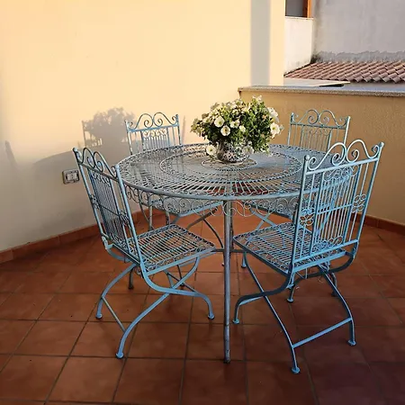 Rena Majorehome, With Parking شقة
